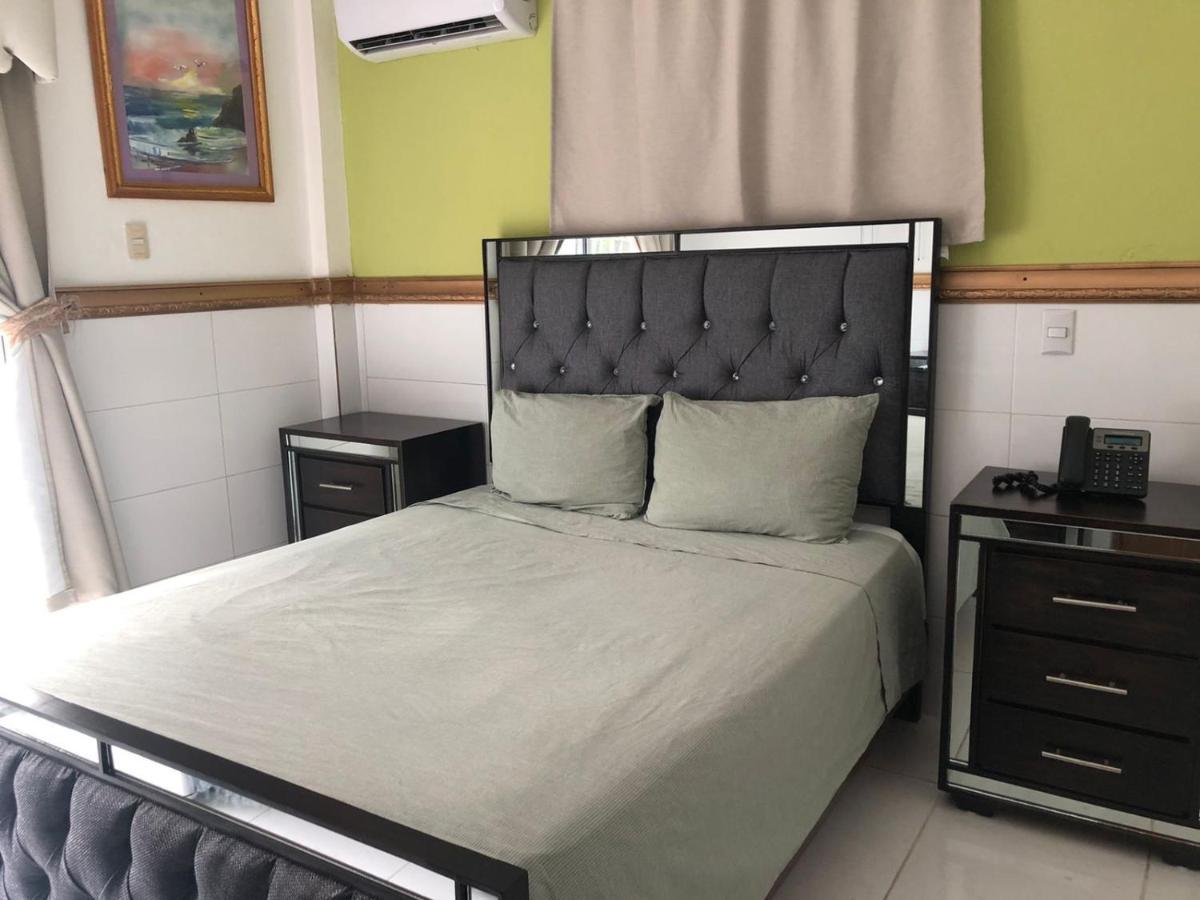Hotel La Casona Dorada Санто-Доминго Экстерьер фото