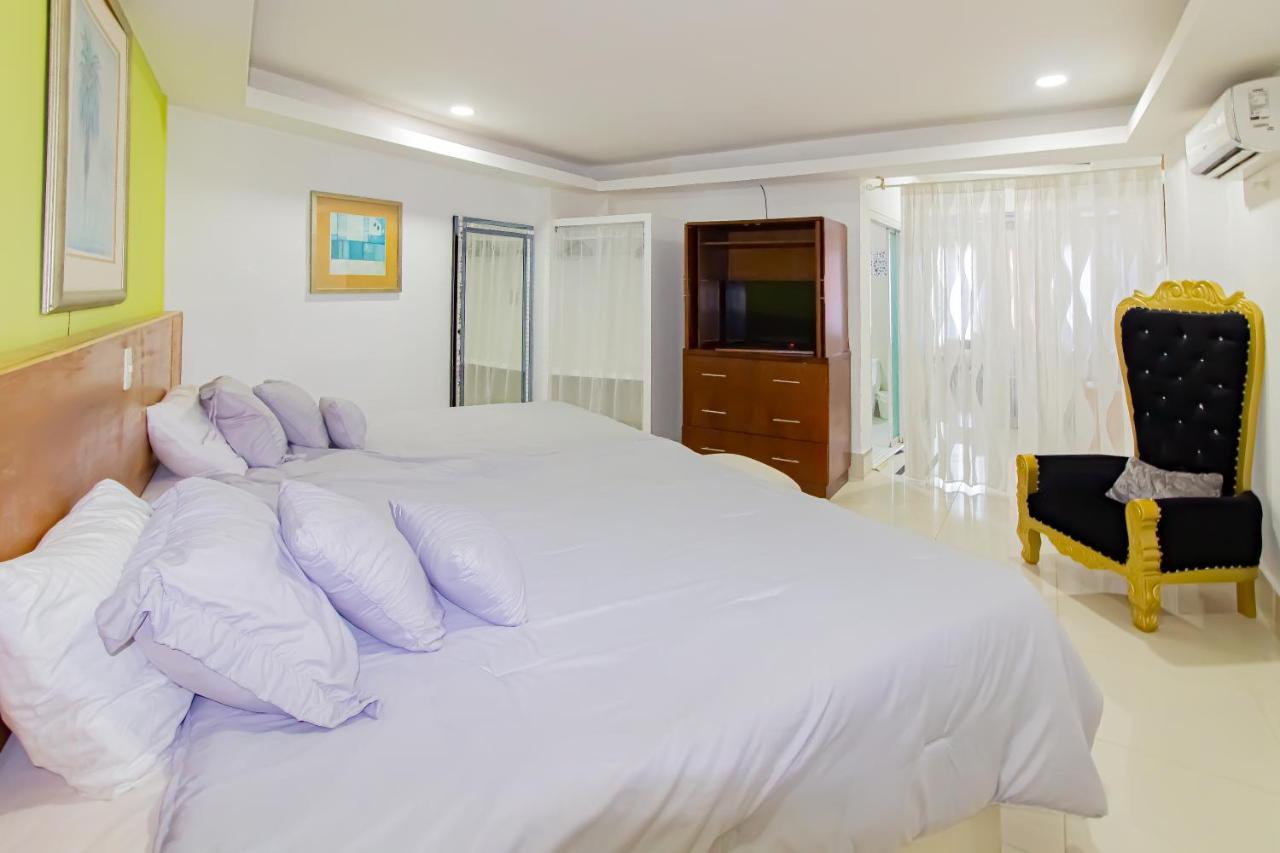 Hotel La Casona Dorada Санто-Доминго Экстерьер фото
