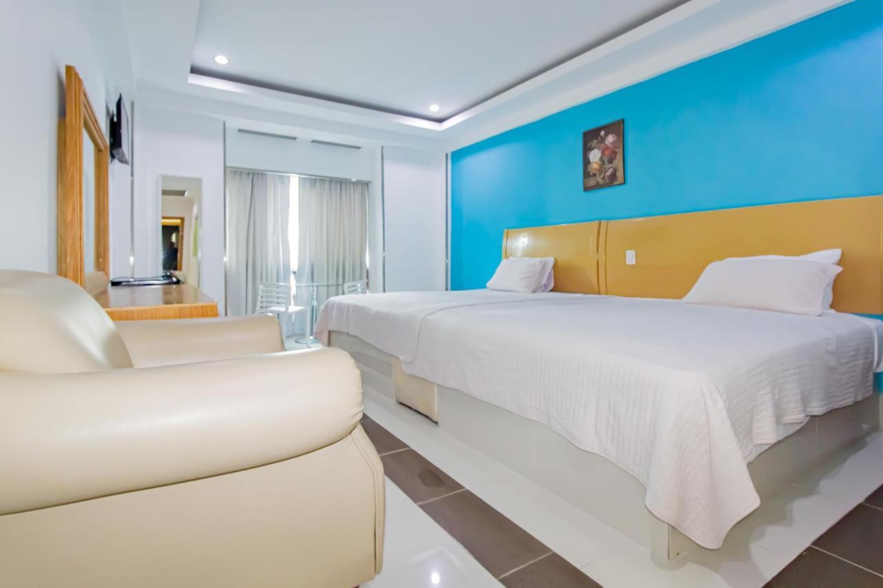 Hotel La Casona Dorada Санто-Доминго Экстерьер фото